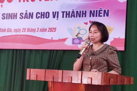 Giáo dục truyền thông về khỏe sinh sản cho vị thành niên tại huyện Bình Gia