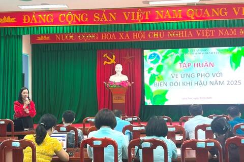 Trung tâm Kiểm soát bệnh tật tỉnh tập huấn về ứng phó với biến đổi khí hậu